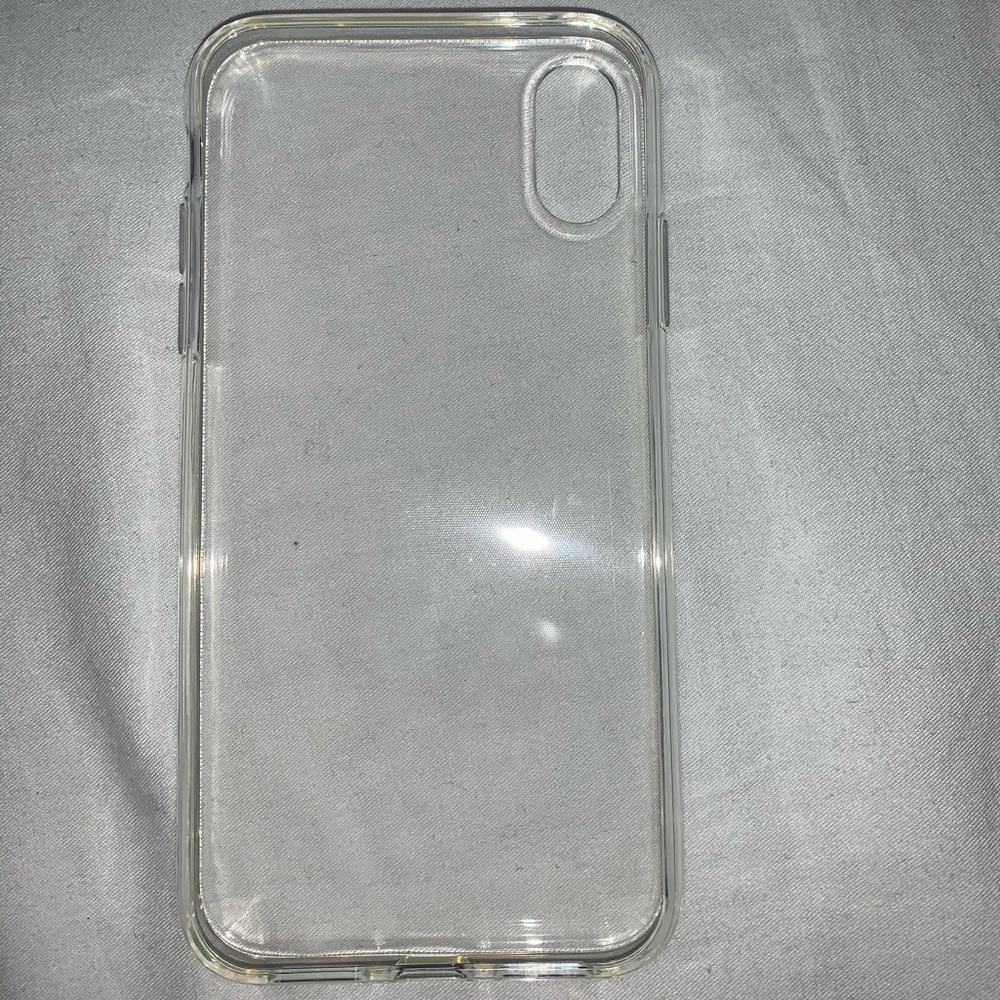 Clear case for iPhone XR 🤍
